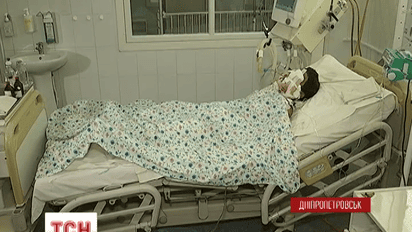 Врачи продолжают борьбу за жизнь 9-летнего мальчика, пострадавшего от взрыва в Донецкой области