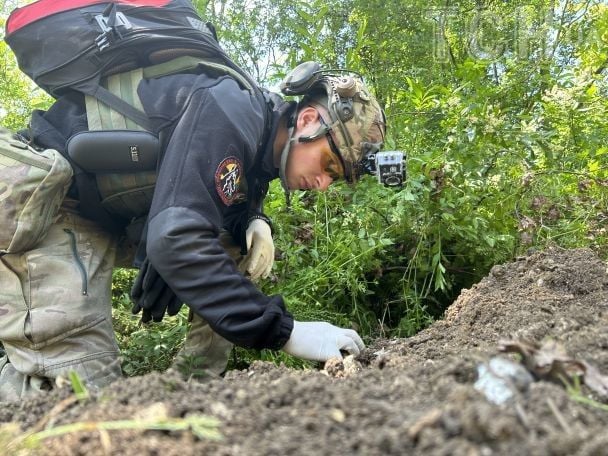 Пошуком загиблих військових займається гуманітарна місія ЗСУ "На щиті". / © ТСН