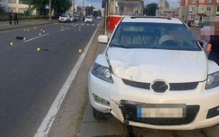 У Києві п'яний водій на смерть збив жінку на переході (фото)
