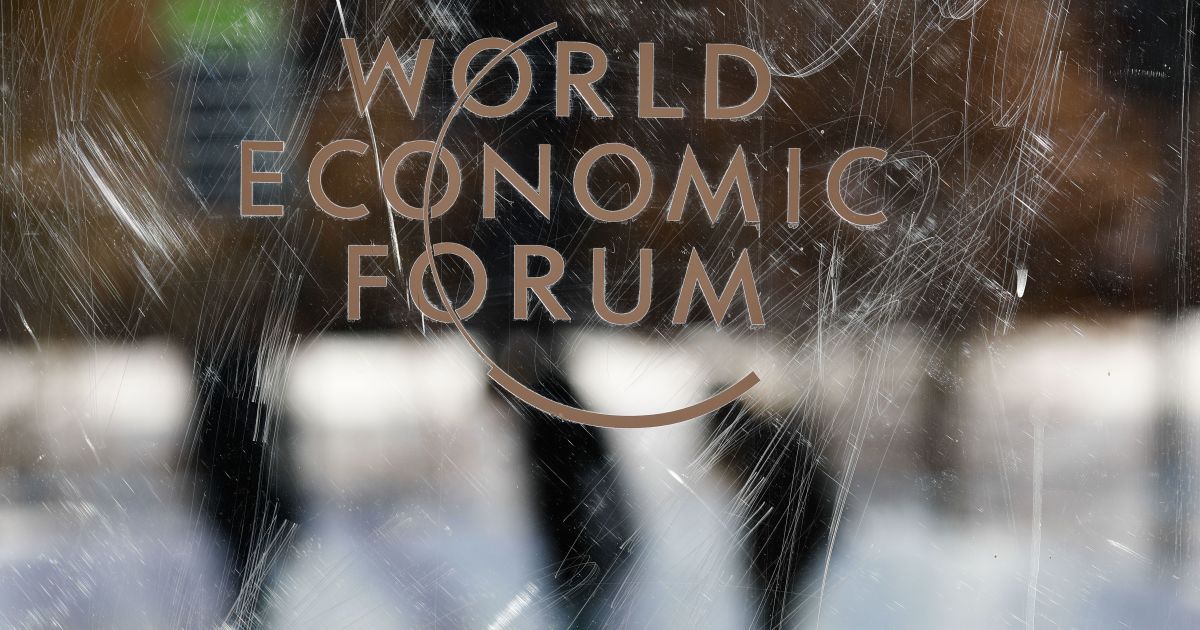 Экономический форум в Давосе заморозил отношения с РФ