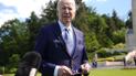 Президент США Джо Байден розмовляє з пресою на американському кладовищі Ена-Марна у Франції