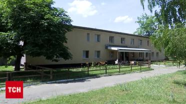 Родини переселенців виселяють з прихистку після рішення суду! Що відбувається?