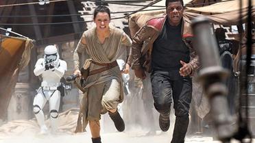 Кадры из фильма &quot;Звездные войны. Пробуждение силы&quot;. / © Entertainment Weekly