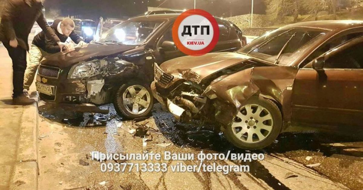 ДТП Київ Лаврська_5 / © facebook.com/dtp.kiev.ua