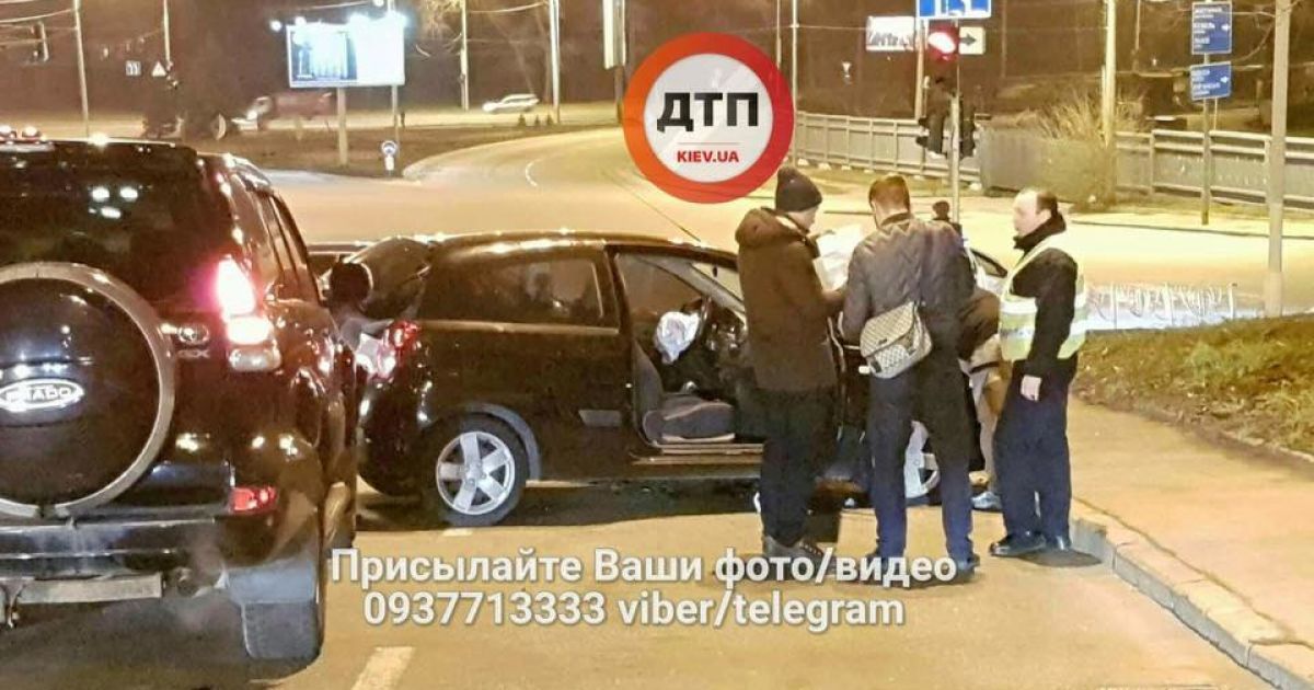 ДТП Київ Лаврська_2 / © facebook.com/dtp.kiev.ua