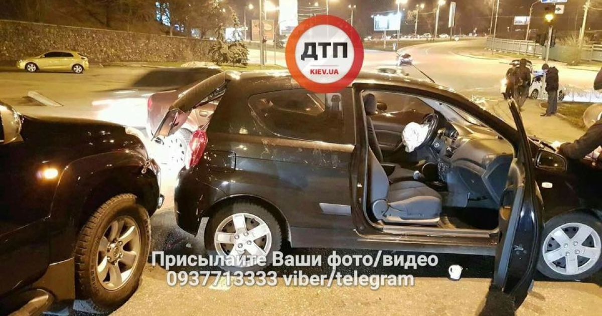 ДТП Київ Лаврська_6 / © facebook.com/dtp.kiev.ua