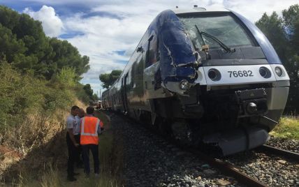 У Франції потяг зіштовхнувся із вантажівкою: є постраждалі