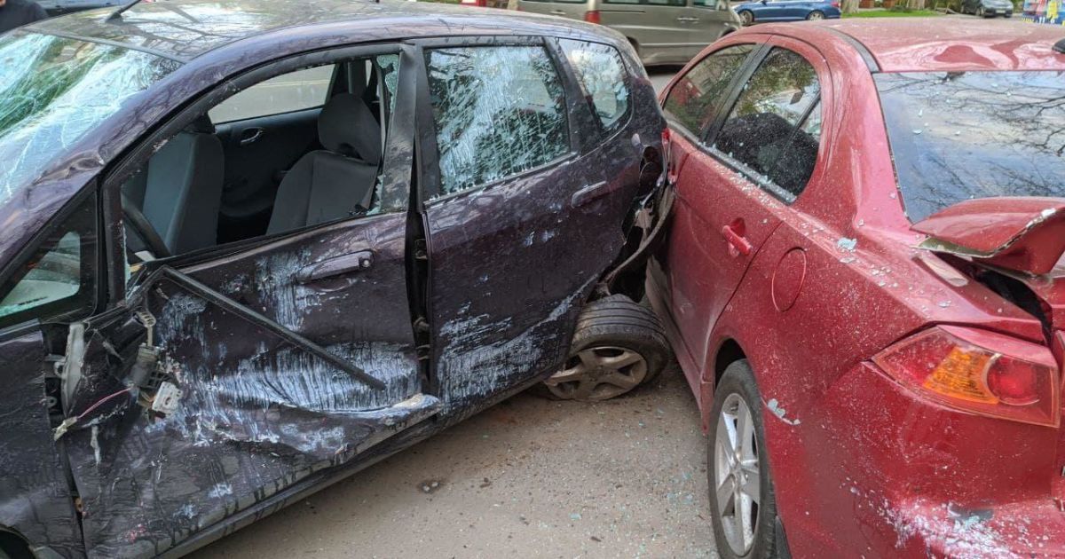 Пропустил пешехода и попал в ДТП: в Одессе при столкновении авто пострадали два человека (фото)