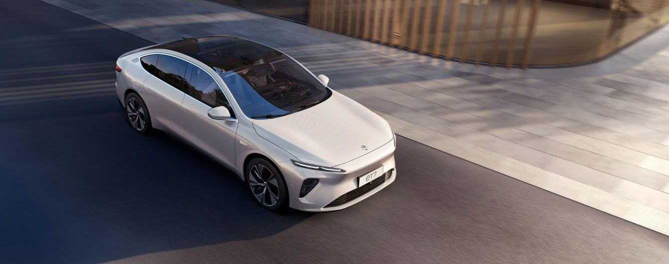 Конкурент Tesla: китайцы представили люксовый электроседан с запасом хода в 1000 км