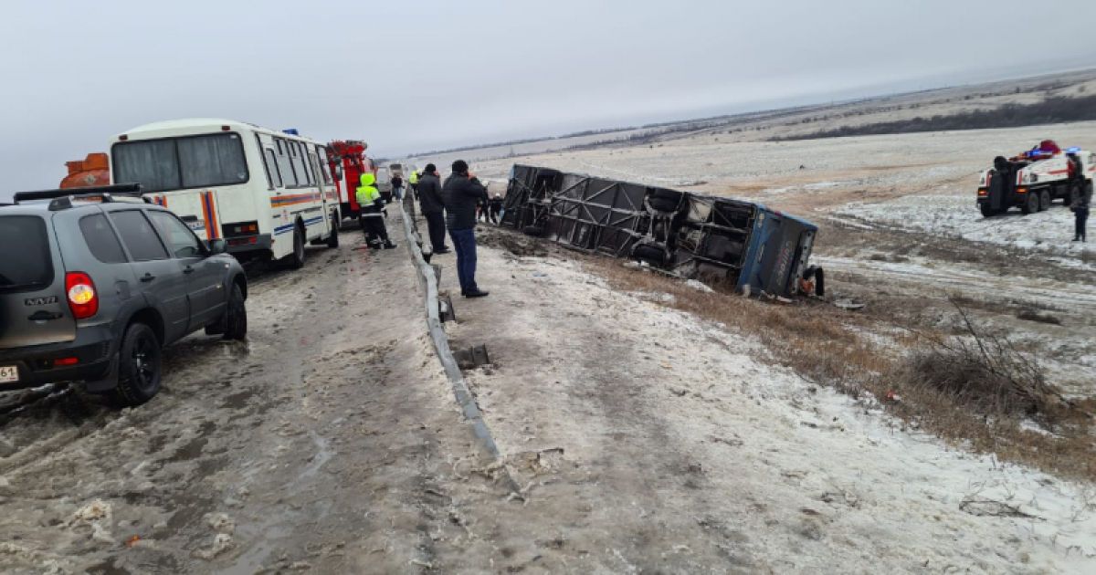 ДТП з пасажирським автобусом під Ростовом: у МЗС розповіли подробиці про загиблих та постраждалих українців