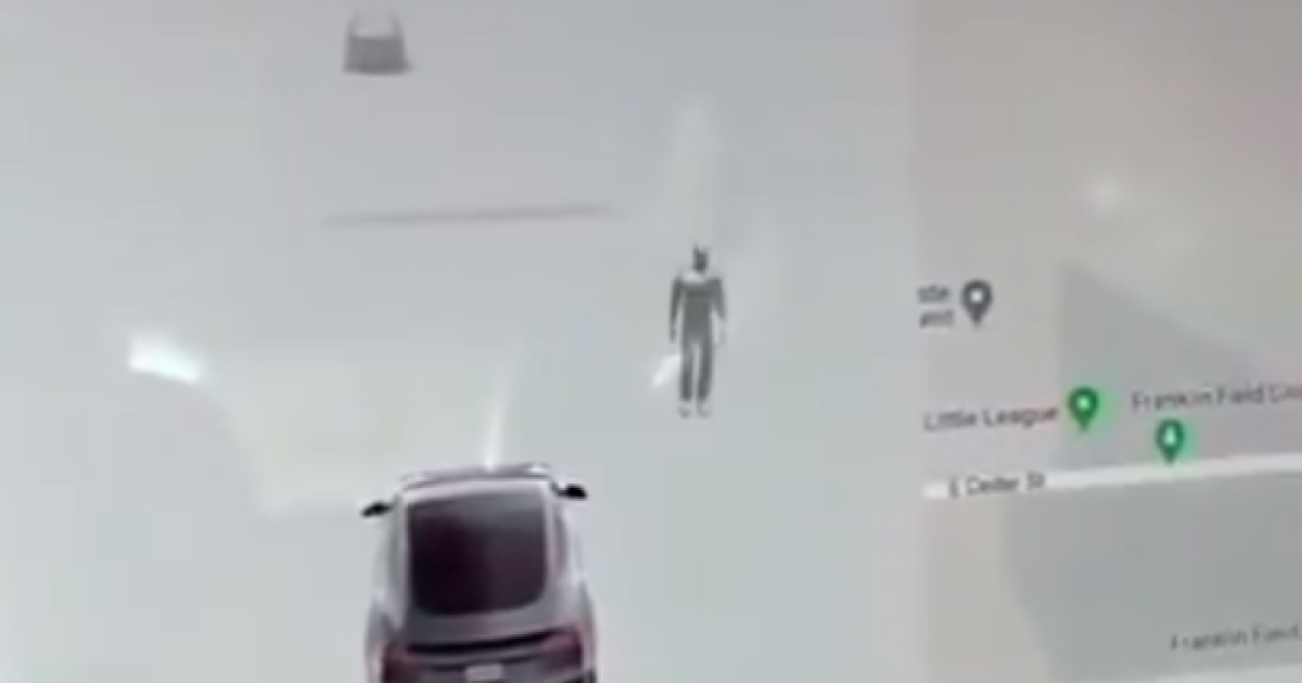 Мережу сколихнуло відео, в якому автопілот Tesla розпізнав на кладовищі привида