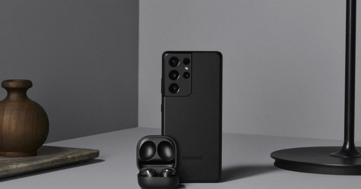 Samsung представила серію смартфонів Galaxy, навушників та трекерів: скільки коштують новинки
