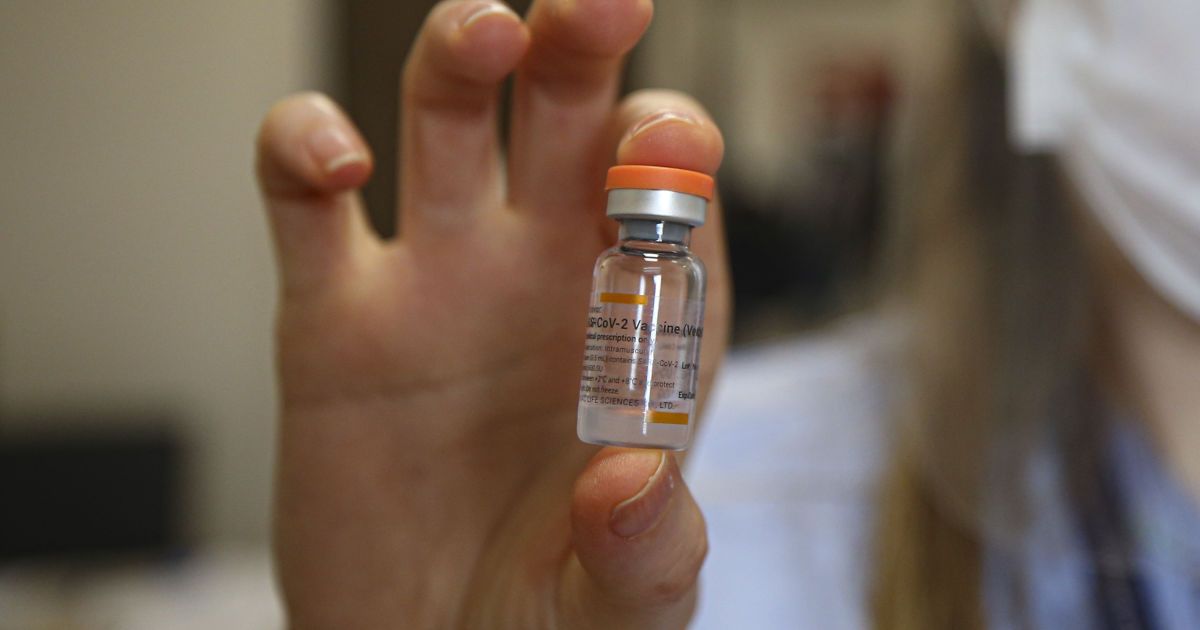 COVAX почала відправляти вакцини від коронавірусу: яка країна отримала першою