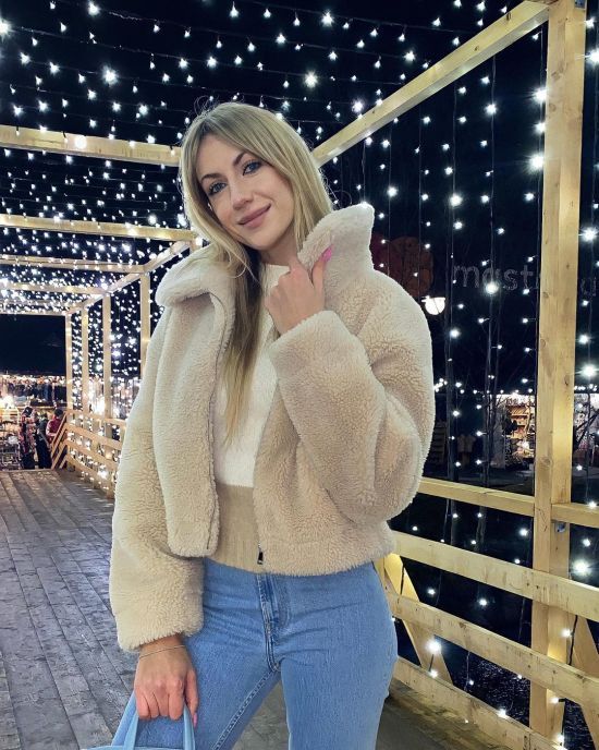 Забинтована Леся Нікітюк показала, як втратила 5 см на талії