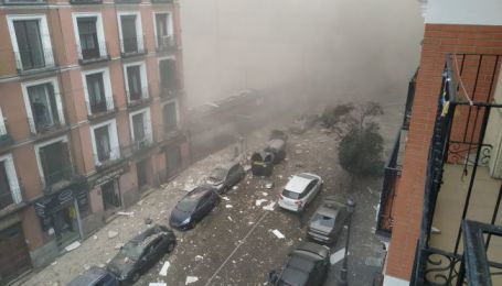 У Мережі публікують відео зі зруйнованого вибухом будинку в Мадриді