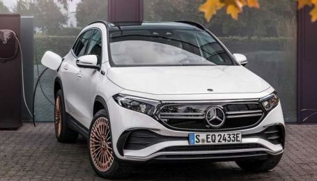 Mercedes-Benz официально представил компактный электрический кроссовер: названа стоимость