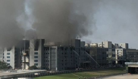 Горить завод одного з найбільших у світі виробників вакцин в Індії: є жертви