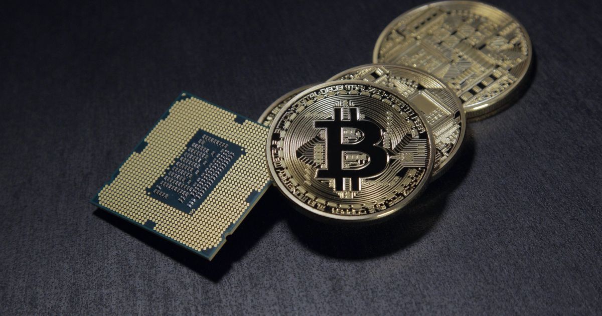 Bitcoin відійшов від рекордних максимумів, втративши 10%