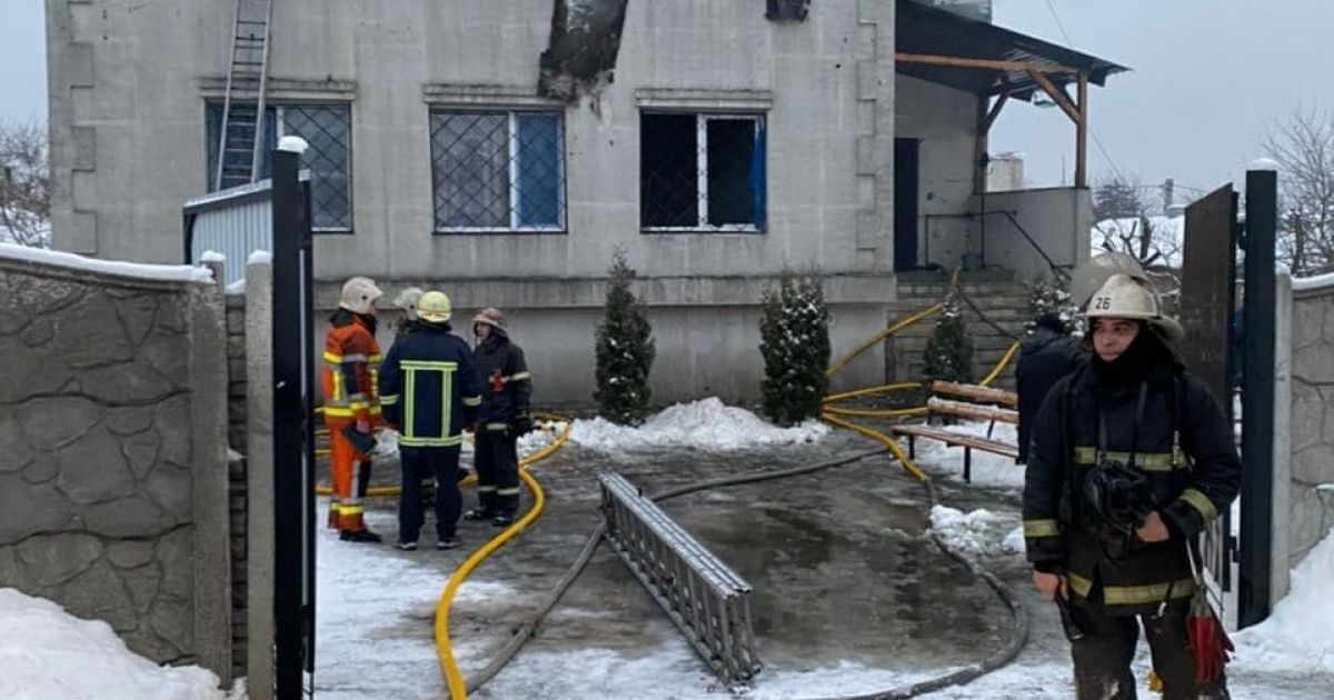 Зеленський відреагував на пожежу в будинку для літніх людей в Харкові