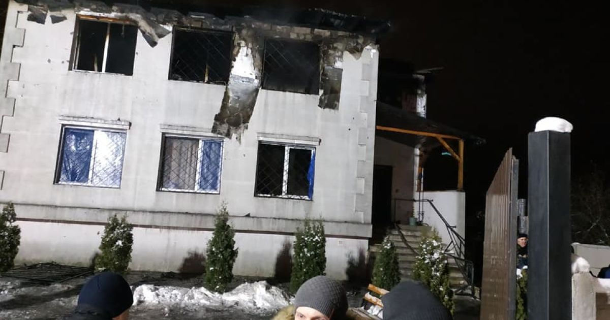 Віком від 25 до 90 років: стала відома кількість людей, які перебували на момент пожежі у хоспісі Харкова