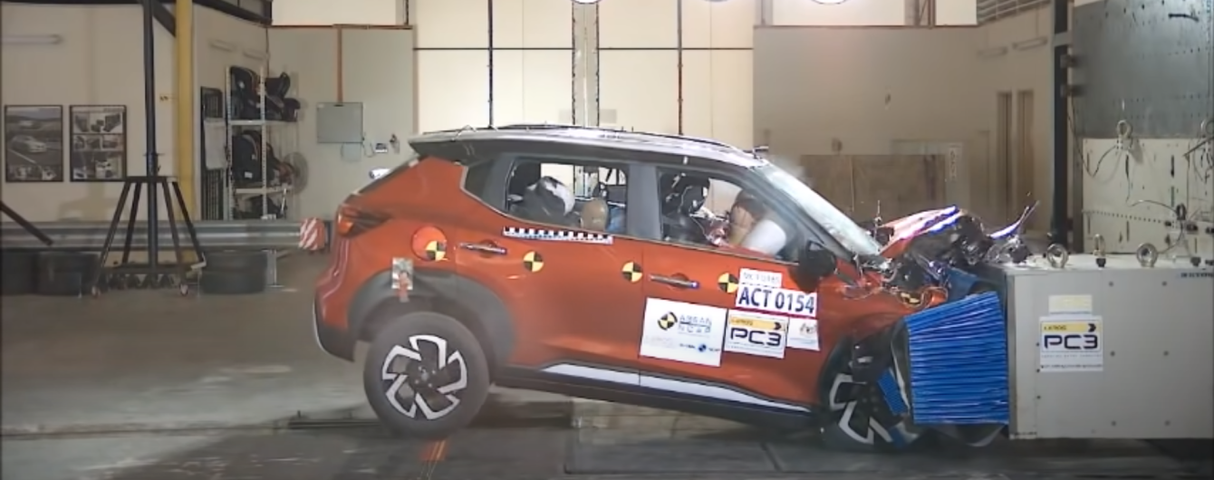 Найдешевший кросовер Nissan перевірили на безпеку в краштесті: відео