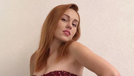 Alyosha після третіх пологів показала фігуру у купальнику
