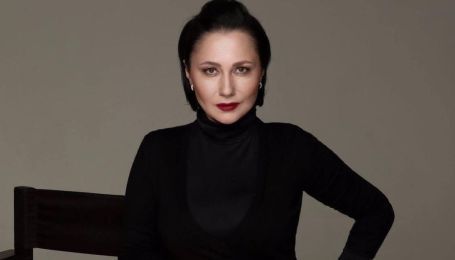Алена Мозговая в мини-платье сообщила, сколько килограмм хочет сбросить