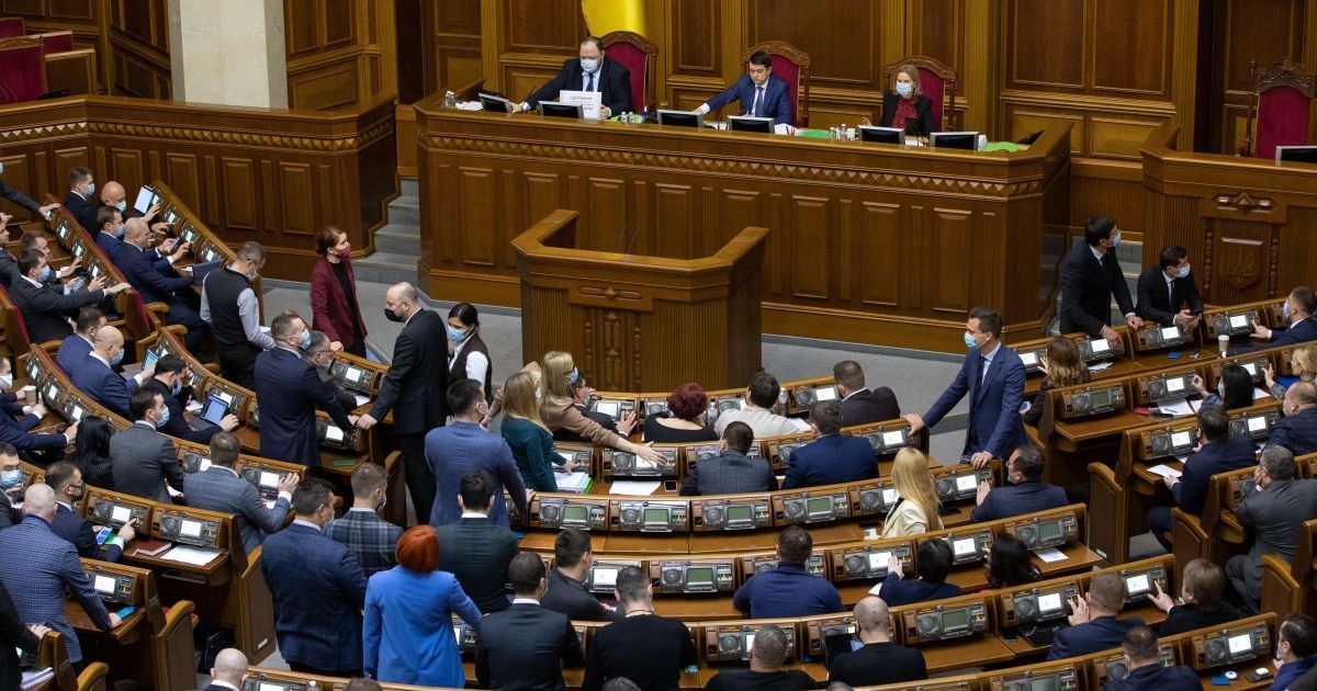 Нардепы не поддержали законопроекты о легализации оружия