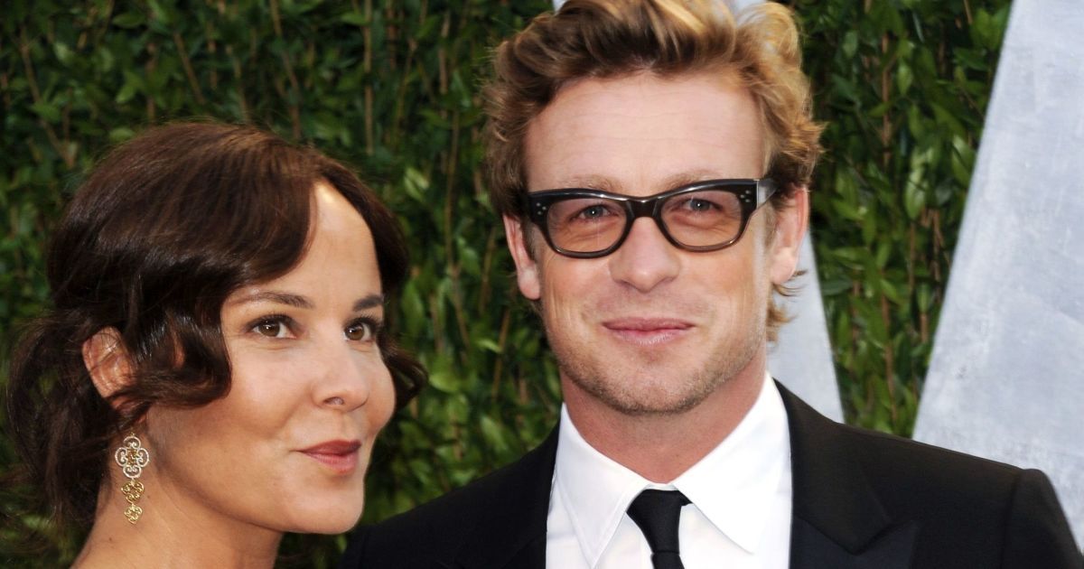 Саймон Бейкер и Ребекка Ригг развелись — подробности