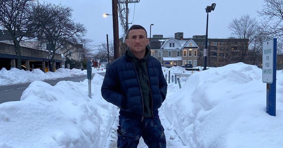 Боєць UFC пірнув в ополонку і розбив голову об лід (відео)