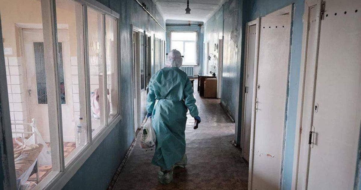 Глава Минздрава рассказал о количестве больных COVID-19 медицинских работников