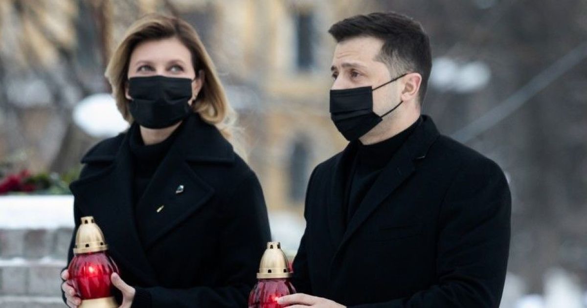 В образе total black: Елена Зеленская на поминальном мероприятии