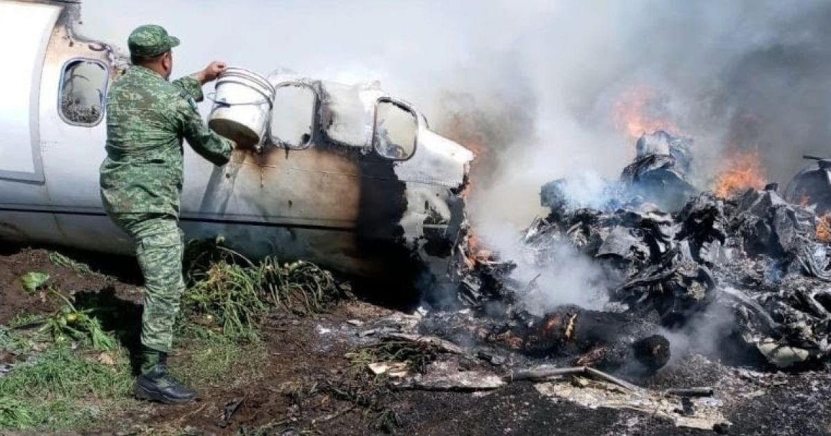У Мексиці внаслідок падіння літака ВПС загинули шестеро військових