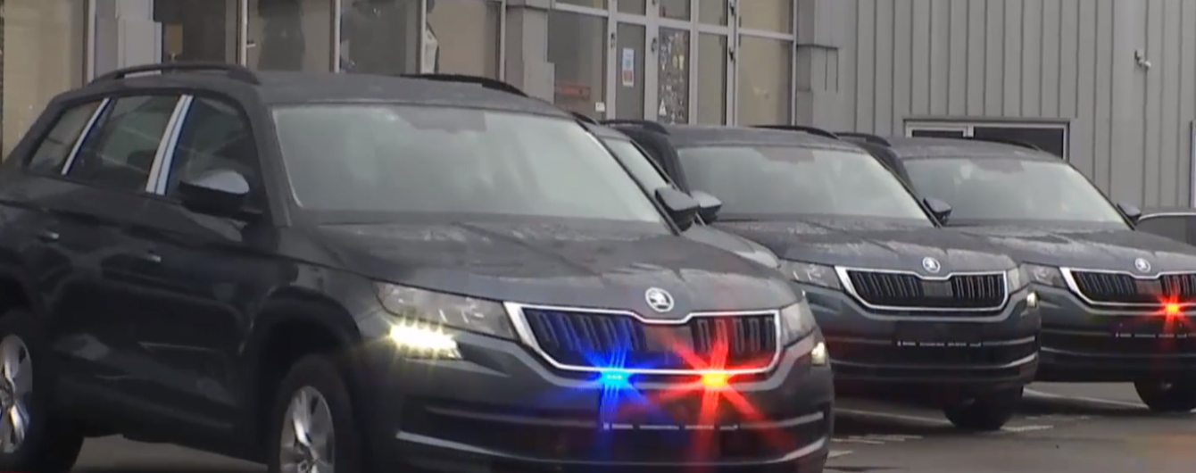 У патрульній поліції показали, як автомобілі-фантоми ловитимуть порушників ПДР: відео