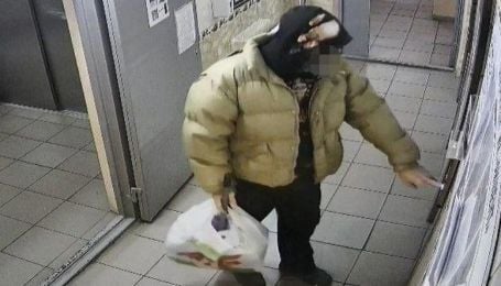 В Киеве уборщик вынес из квартиры более полумиллиона гривен