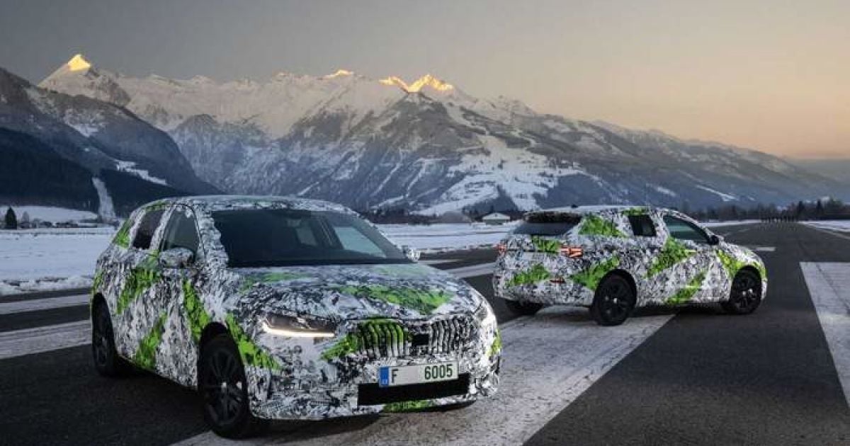 Skoda "засветила" новый Fabia 2022 и раскрыла ее особенности