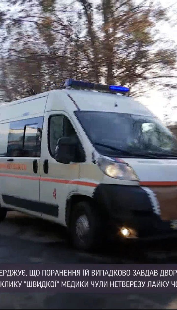 Новини України: дворічний хлопчик поранив ножем свою матір