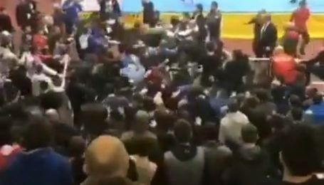 Божевілля в Росії: турнір із дзюдо серед юніорів завершився масовим жорстоким побоїщем (відео)