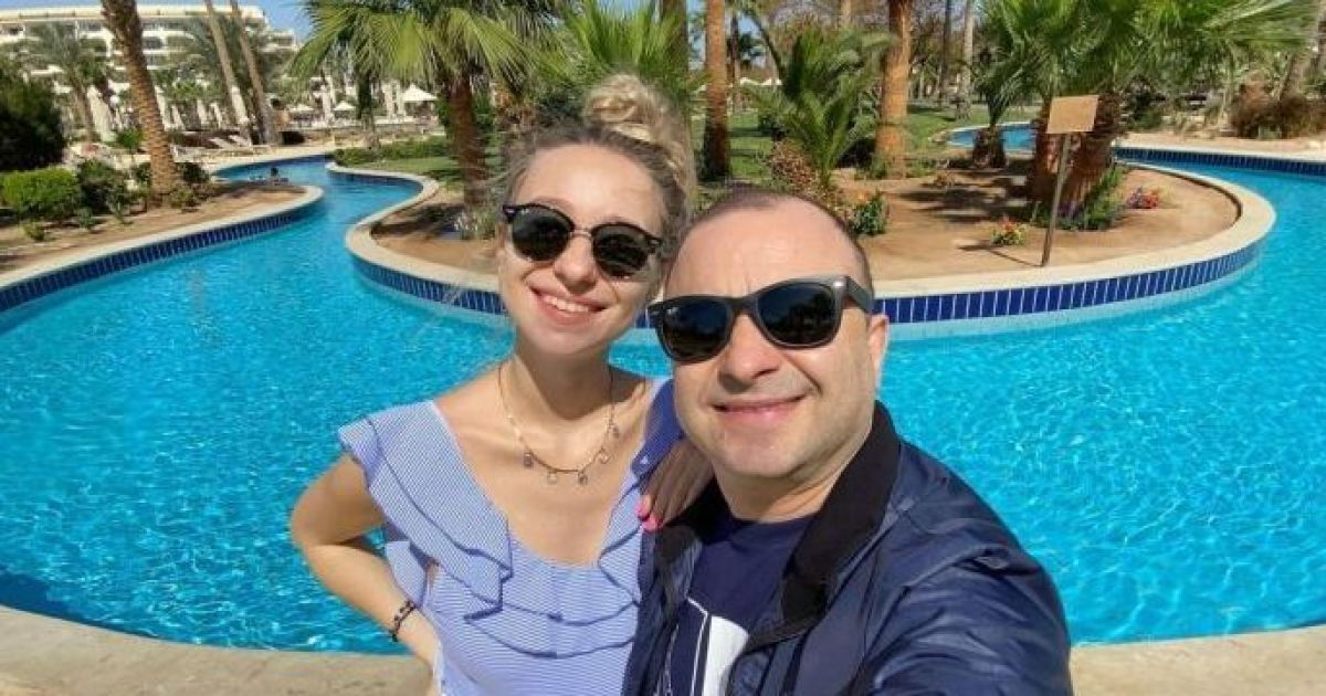 Дружина Віктора Павліка показала вагітний животик у купальнику в Єгипті