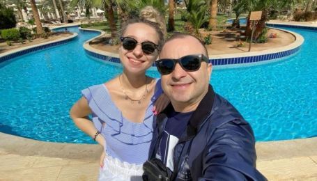 Дружина Віктора Павліка показала вагітний животик у купальнику в Єгипті