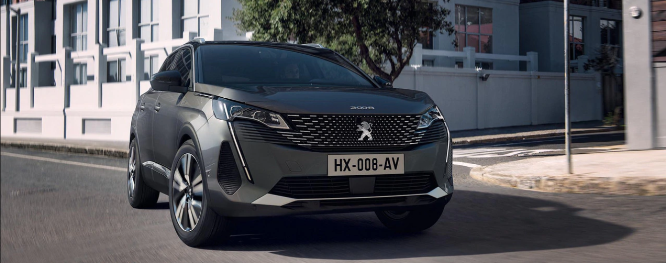 На украинский рынок вышел новый гибридный кроссовер Peugeot 3008: названа стоимость