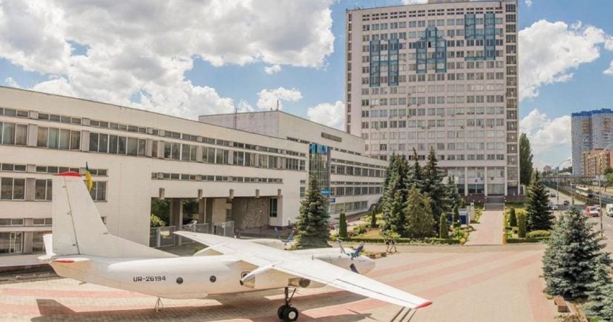 В Киеве вернули в государственную собственность незаконно отчужденные общежития Авиационного университета