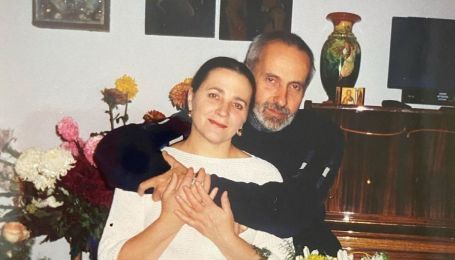 Тоня Матвієнко архівними фото батьків привітала їх із "золотим весіллям"