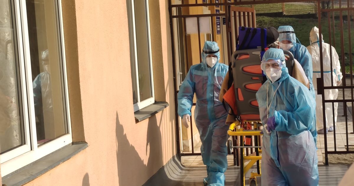 Нові ПДР, наступ коронавірусу, бійка у Львові через мову: головне на ТСН.ua за 5 березня