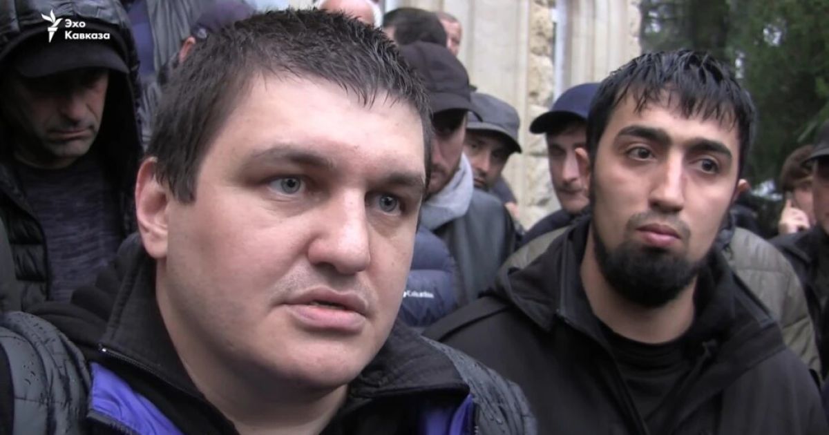 У Сухумі затримали експомічника "президента" Абхазії, який воював за бойовиків на Донбасі