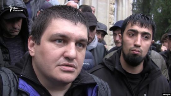 У Сухумі затримали експомічника "президента" Абхазії, який воював за бойовиків на Донбасі