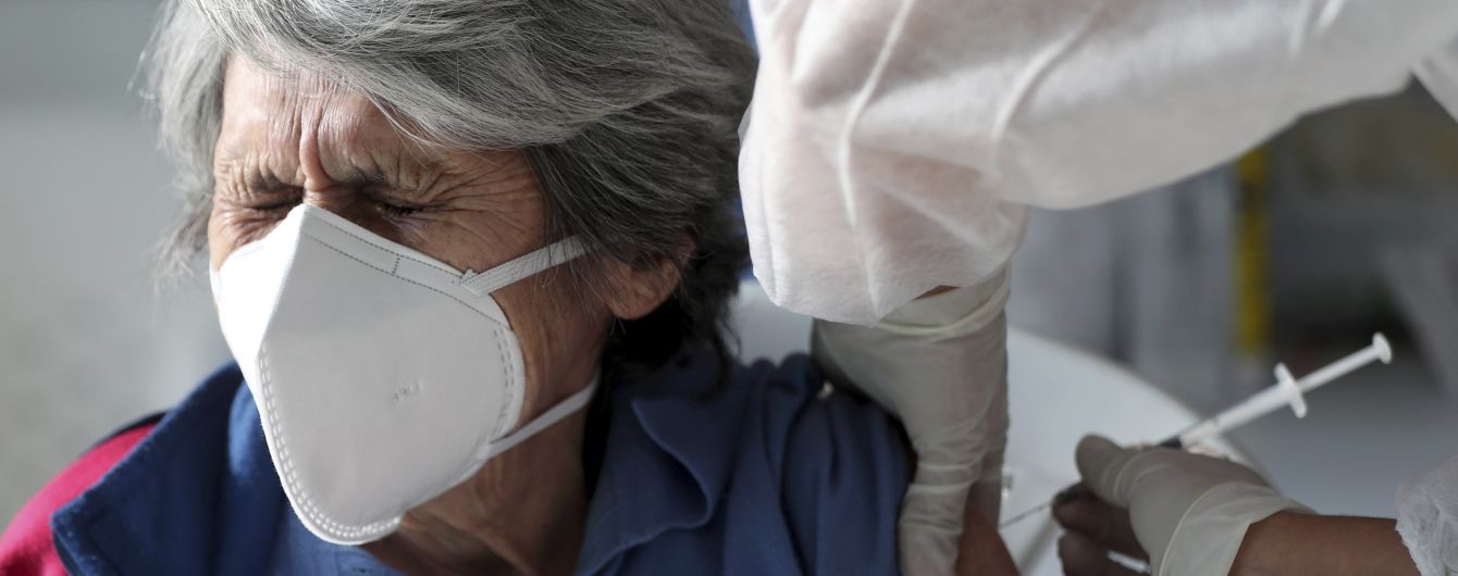 Регулятор США не виявив зв'язок між вакциною Johnson & Johnson і тромбами