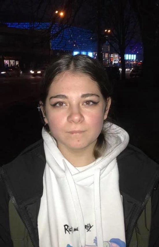 У Києві третій тиждень шукають неповнолітню дівчинку