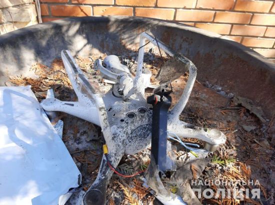 В Одесі квадрокоптером скинули гранату на будинок: з'явилися фото
