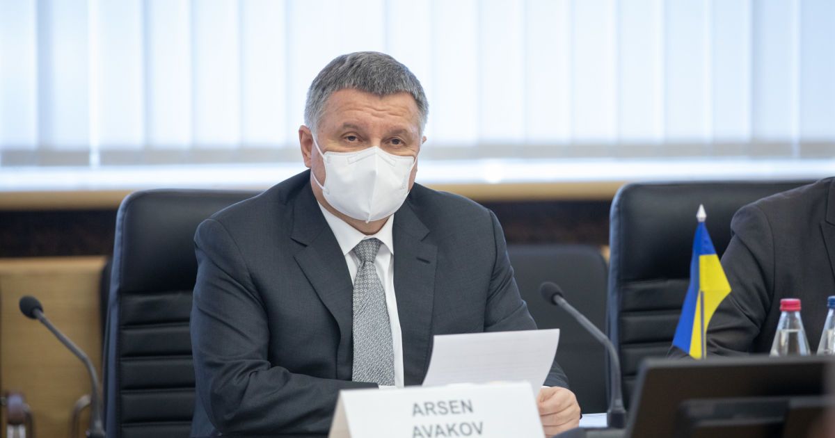 В Україні починають вакцинувати співробітників МВС: хто першим отримає щеплення